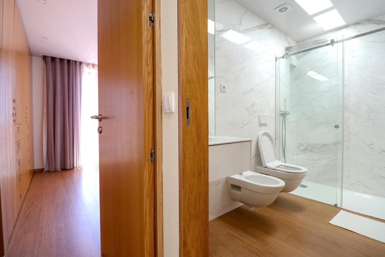 Ribeira Riverhouse - City Centre Duplex With Terrace ビアナドカステロ エクステリア 写真